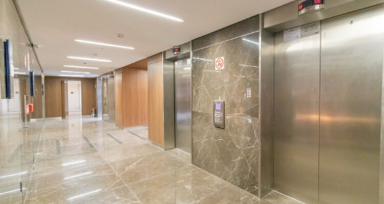 Quadro de comando para elevadores: por que modernizá-los?