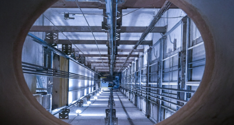 Contratação de empresa de elevadores: o que os síndicos devem considerar?